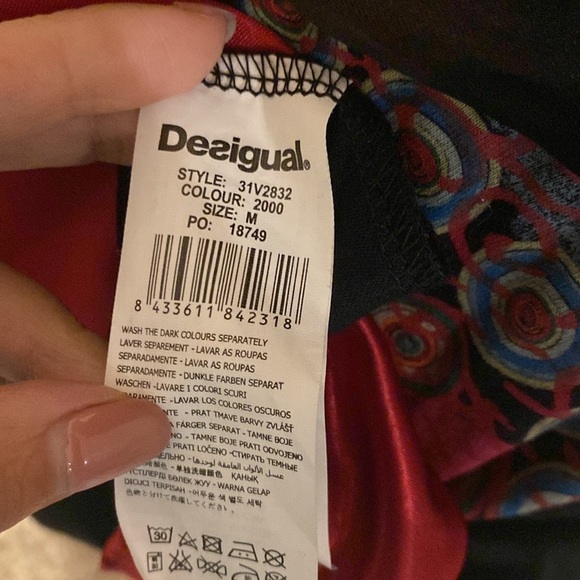 Desigual dress size medium - Picture 6 of 6
